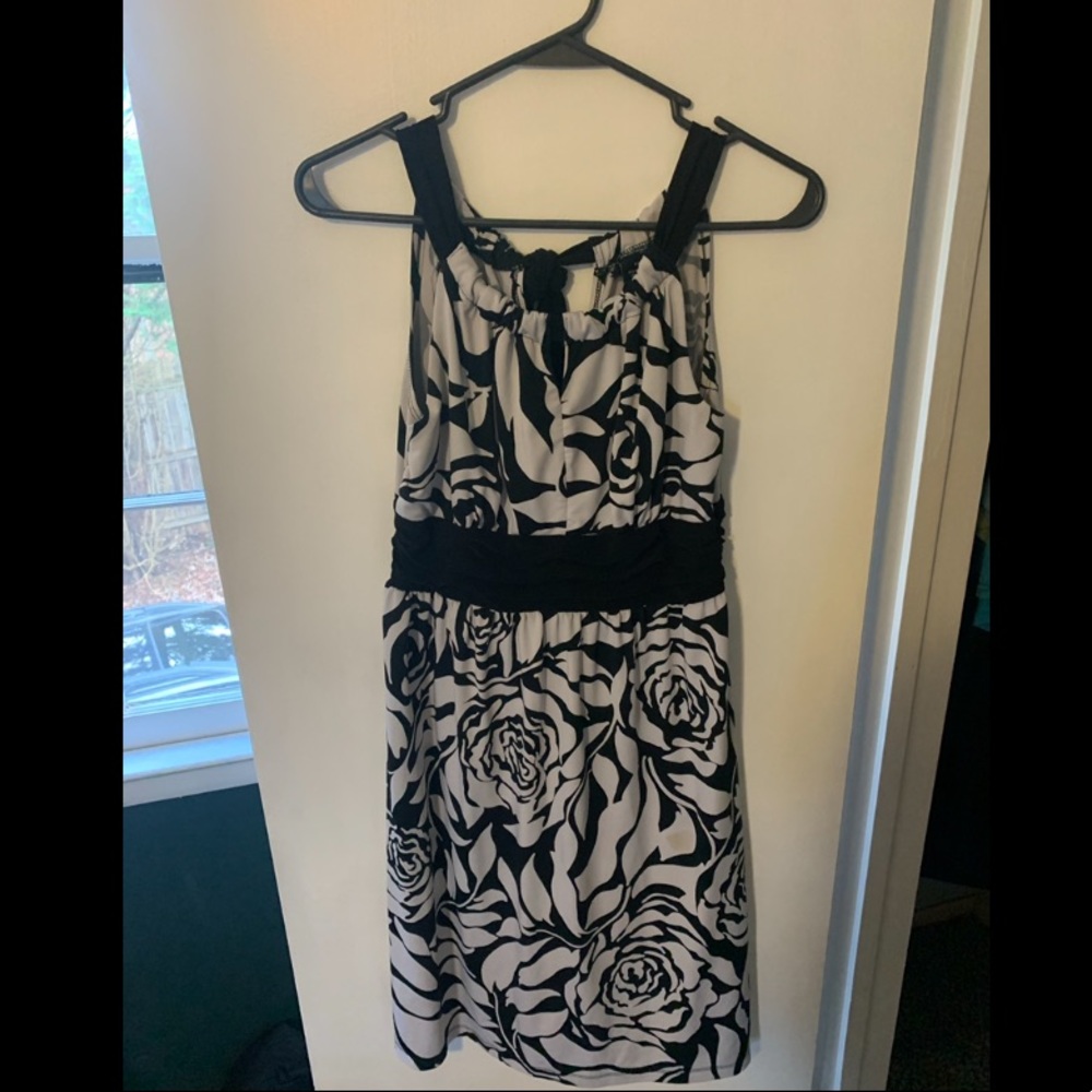 Black and White Above the Knee Dress.